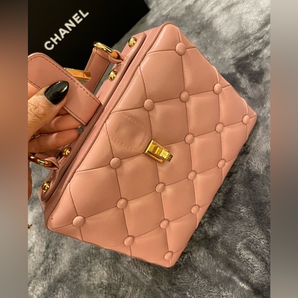 SOLD! Dolce & Gabbana Pink Quilted Leather Box Top Handle Bag - Picture 6 of 11